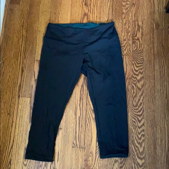 Lululemon Wunder Under - Picture 1 of 7
